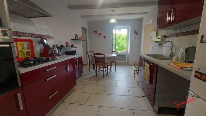 Image No.9-5 Bed House for sale