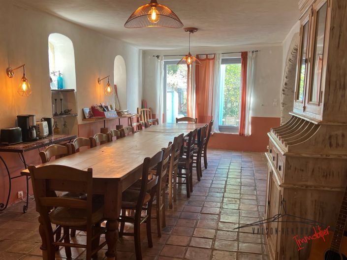 Image No.5-9 Bed House for sale