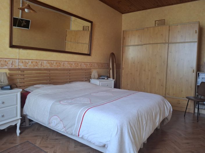Image No.12-3 Bed House for sale