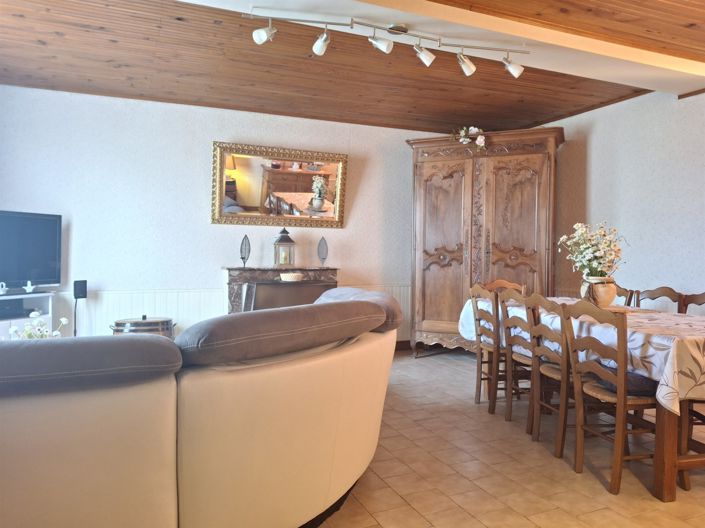 Image No.6-3 Bed House for sale