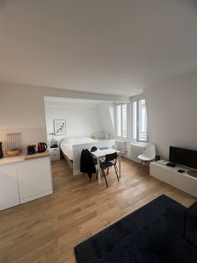 Image No.4-Appartement de 1 chambre à vendre à Paris