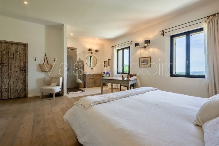 Image No.25-4 Bed House for sale