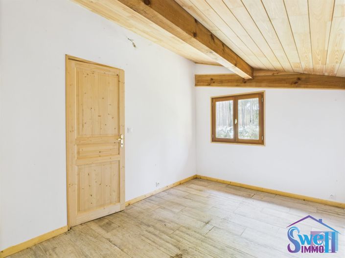 Image No.28-6 Bed House for sale