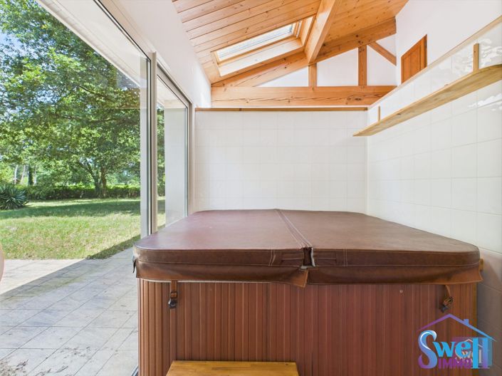 Image No.9-6 Bed House for sale
