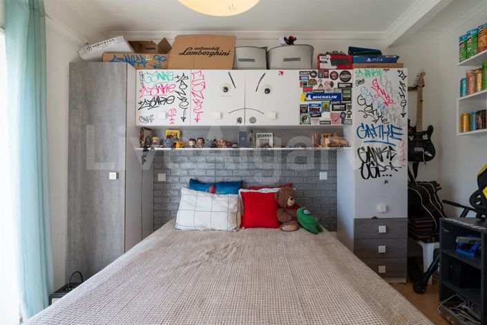 Image No.18-3 Bed House for sale