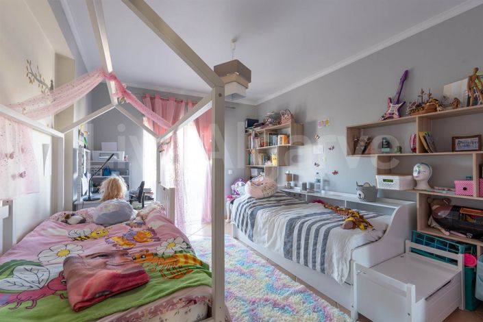 Image No.21-3 Bed House for sale