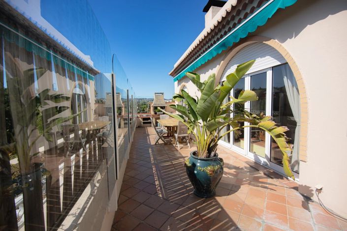 Image No.3-5 Bed House for sale