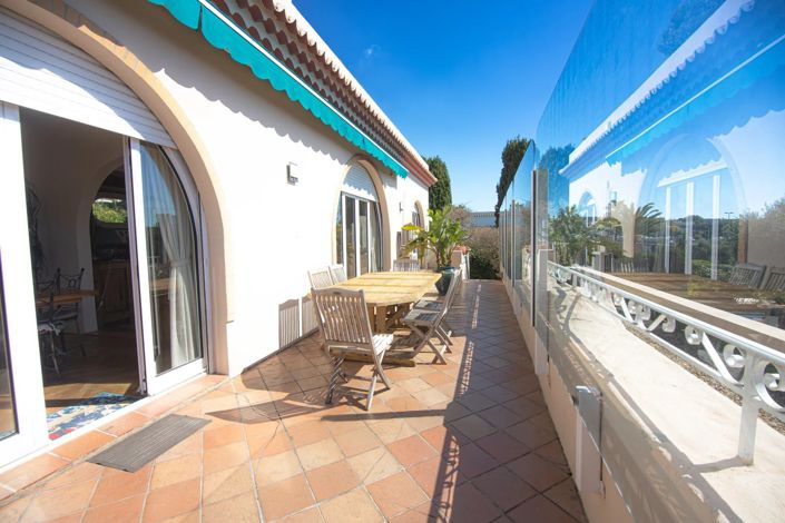 Image No.4-5 Bed House for sale