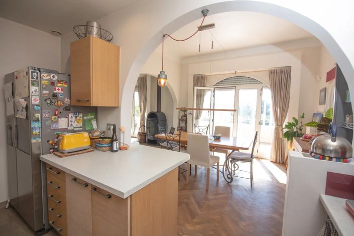 Image No.9-5 Bed House for sale