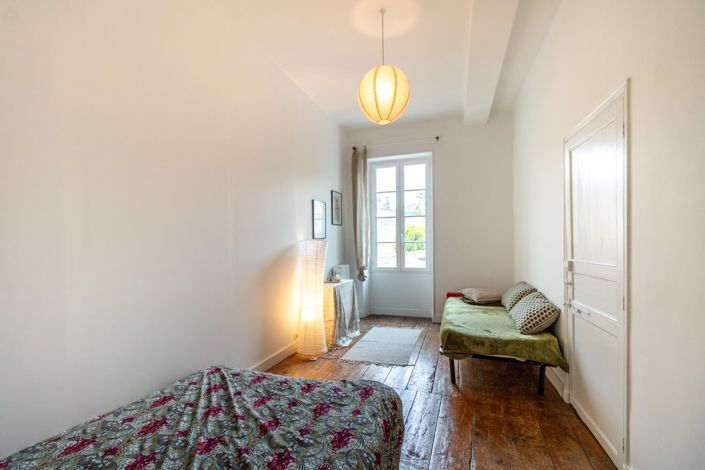 Image No.14-7 Bed House for sale