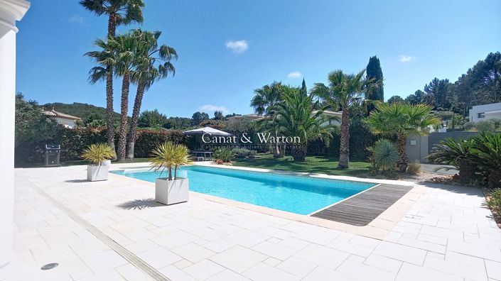 Image No.2-4 Bed Property for sale