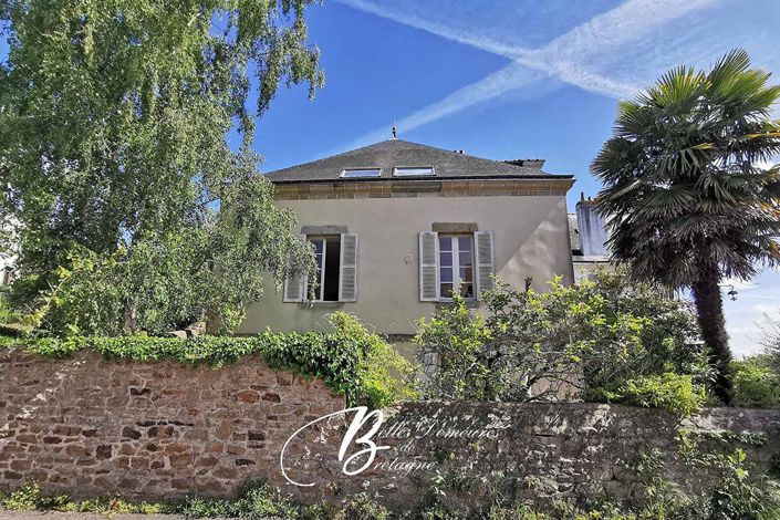 Image No.17-7 Bed House for sale