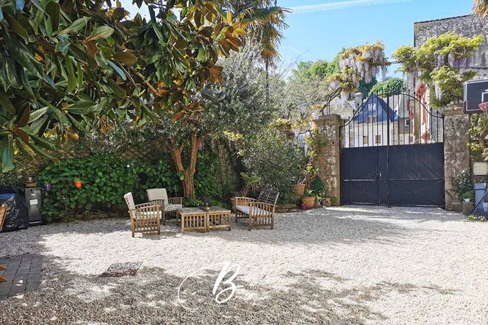 Image No.19-7 Bed House for sale