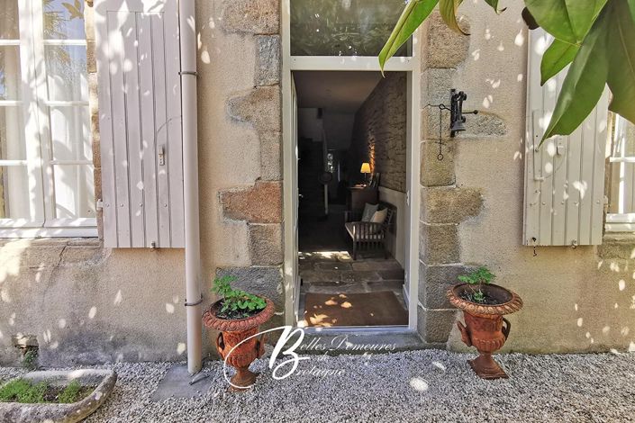 Image No.5-7 Bed House for sale
