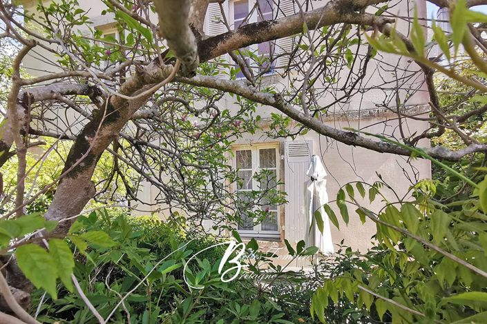 Image No.8-7 Bed House for sale