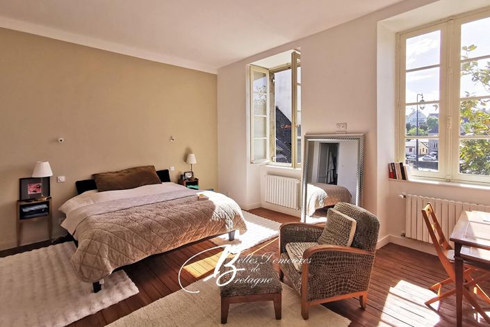 Image No.9-7 Bed House for sale