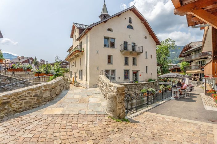 Image No.3-Propriété de 15 chambres à vendre à Megève