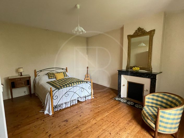 Image No.14-4 Bed House for sale