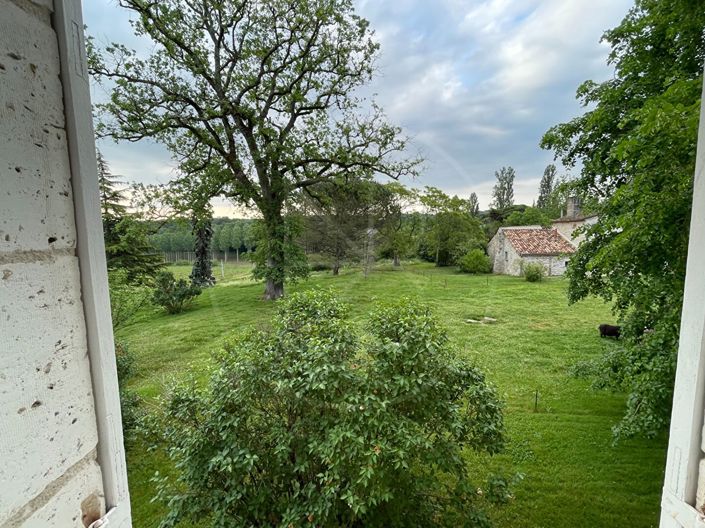 Image No.18-4 Bed House for sale