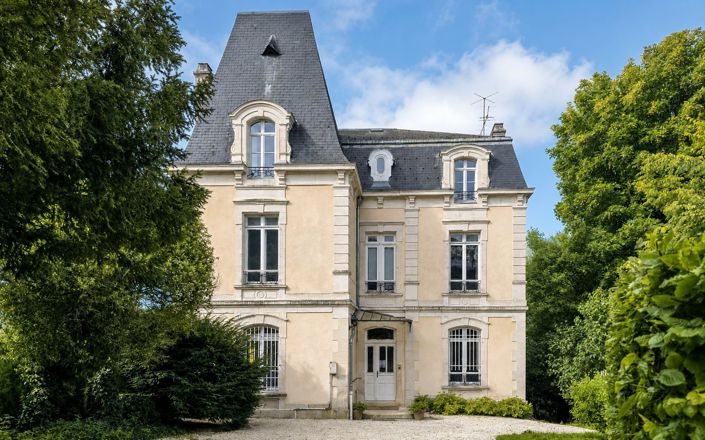 Image No.3-5 Bed Property for sale