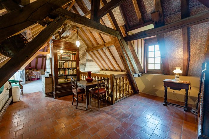 Image No.14-2 Bed House for sale