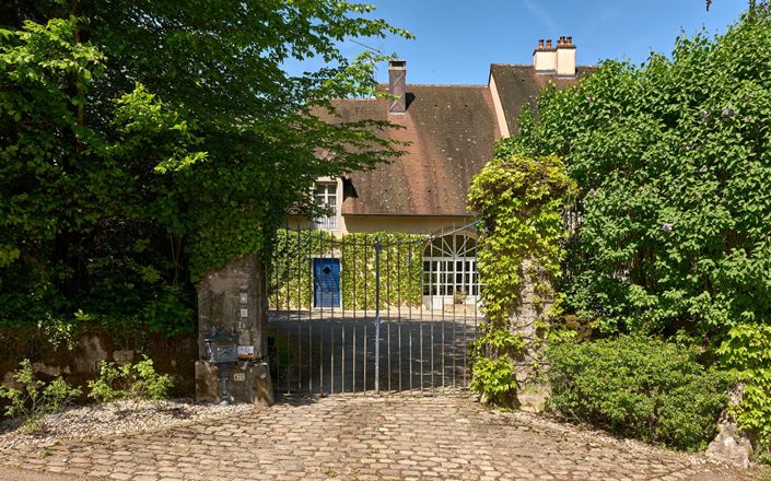 Image No.17-5 Bed House for sale