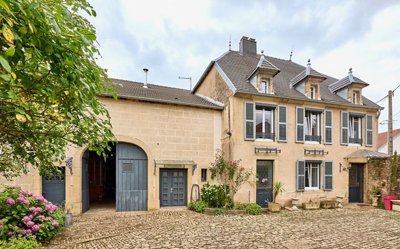 1 - Franche-Comté, Maison