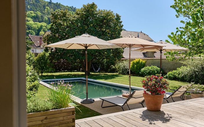 Image No.15-6 Bed Property for sale