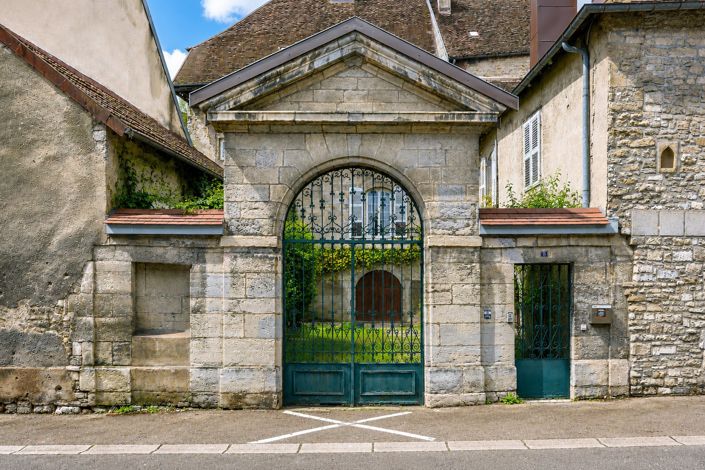 Image No.2-Propriété de 6 chambres à vendre à Baume-les-Dames