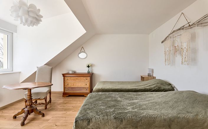Image No.11-6 Bed House for sale