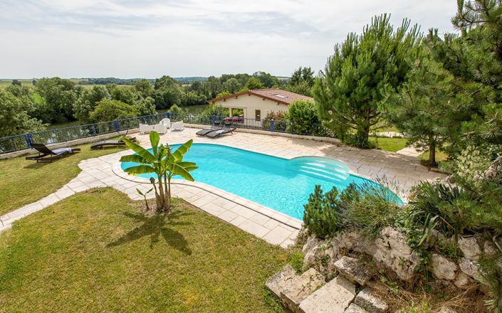 Image No.2-6 Bed House for sale