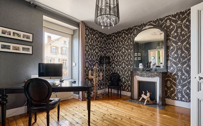 Image No.2-4 Bed House for sale