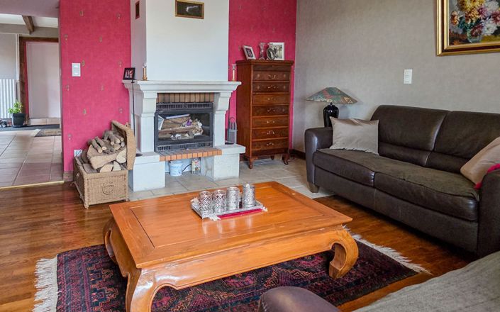 Image No.15-7 Bed House for sale