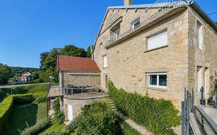 Image No.8-7 Bed House for sale