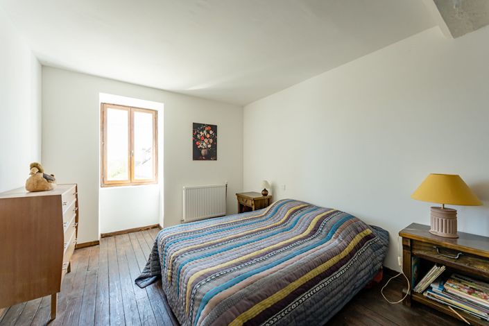 Image No.12-6 Bed House for sale