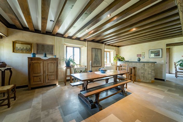 Image No.9-6 Bed House for sale