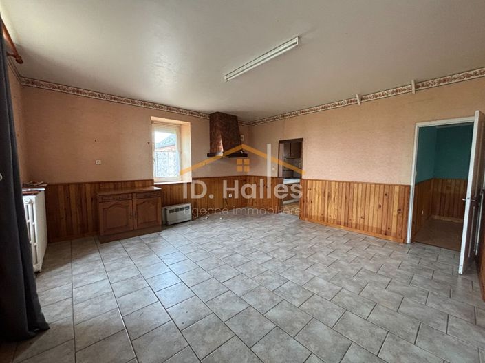 Image No.2-4 Bed House for sale