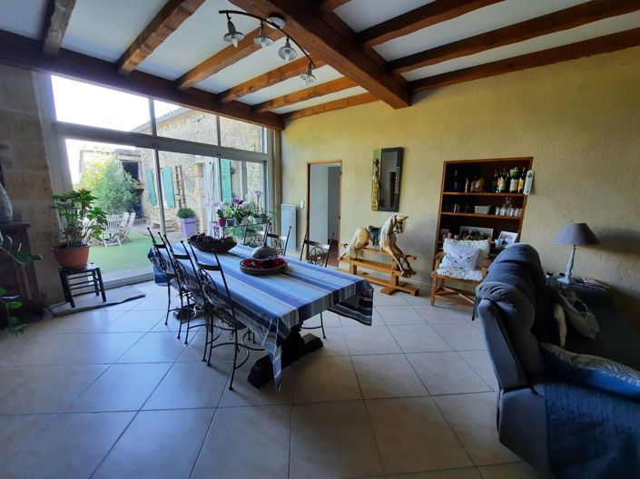 Image No.6-5 Bed House for sale