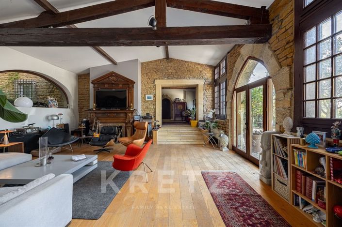 Image No.7-5 Bed House for sale