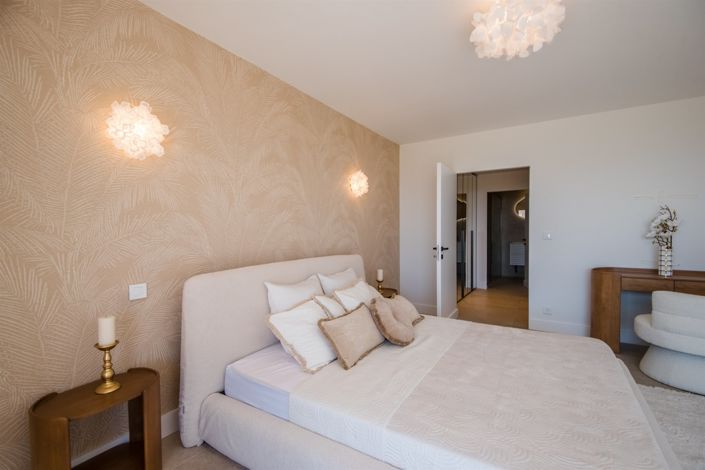 Image No.11-2 Bed Apartment for sale