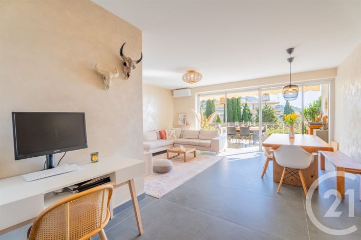 Image No.9-3 Bed Apartment for sale
