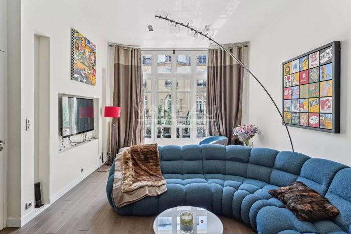 Image No.5-6 Bed House for sale