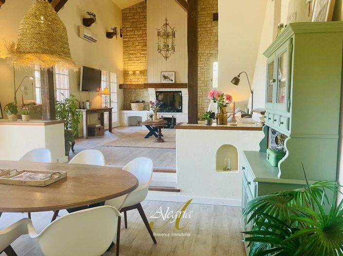 Image No.5-5 Bed House for sale