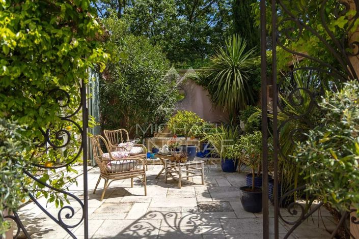 Image No.8-3 Bed House for sale