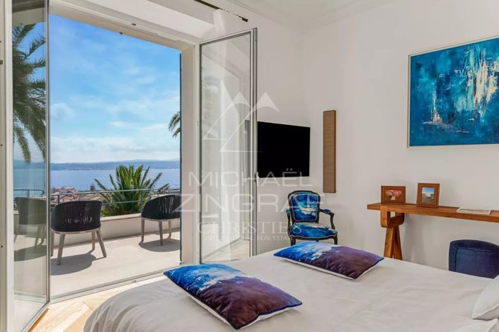 Image No.10-3 Bed House for sale