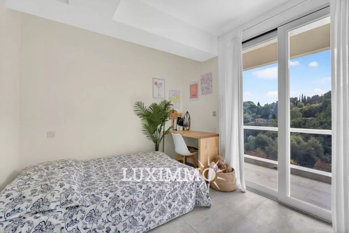 Image No.12-5 Bed House for sale