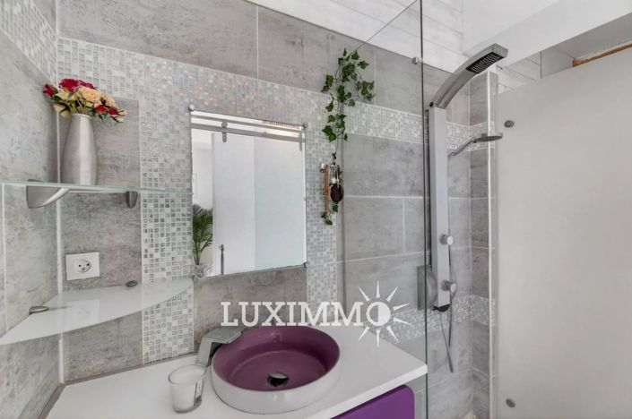 Image No.13-5 Bed House for sale