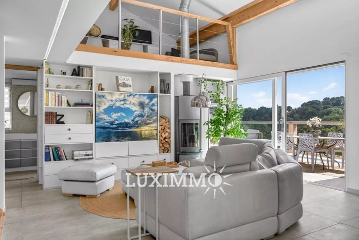 Image No.4-5 Bed House for sale