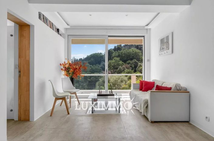 Image No.9-5 Bed House for sale