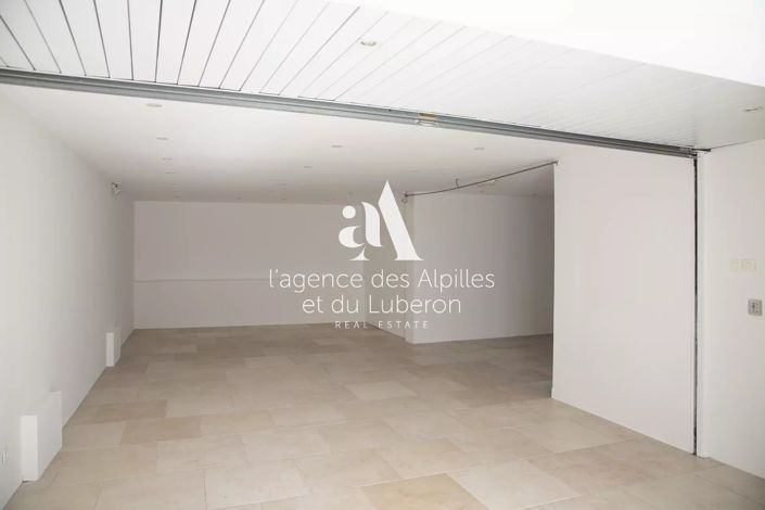 Image No.17-3 Bed House for sale